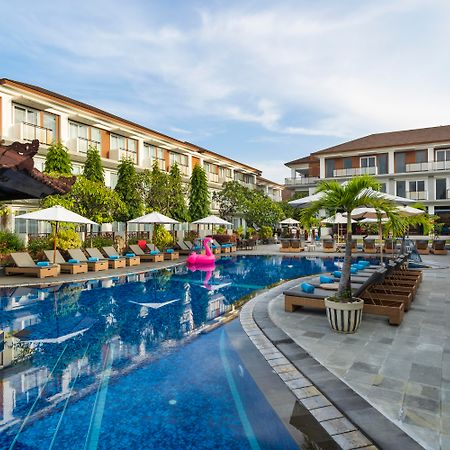 Kuta Beach Club Hotel Exterior photo